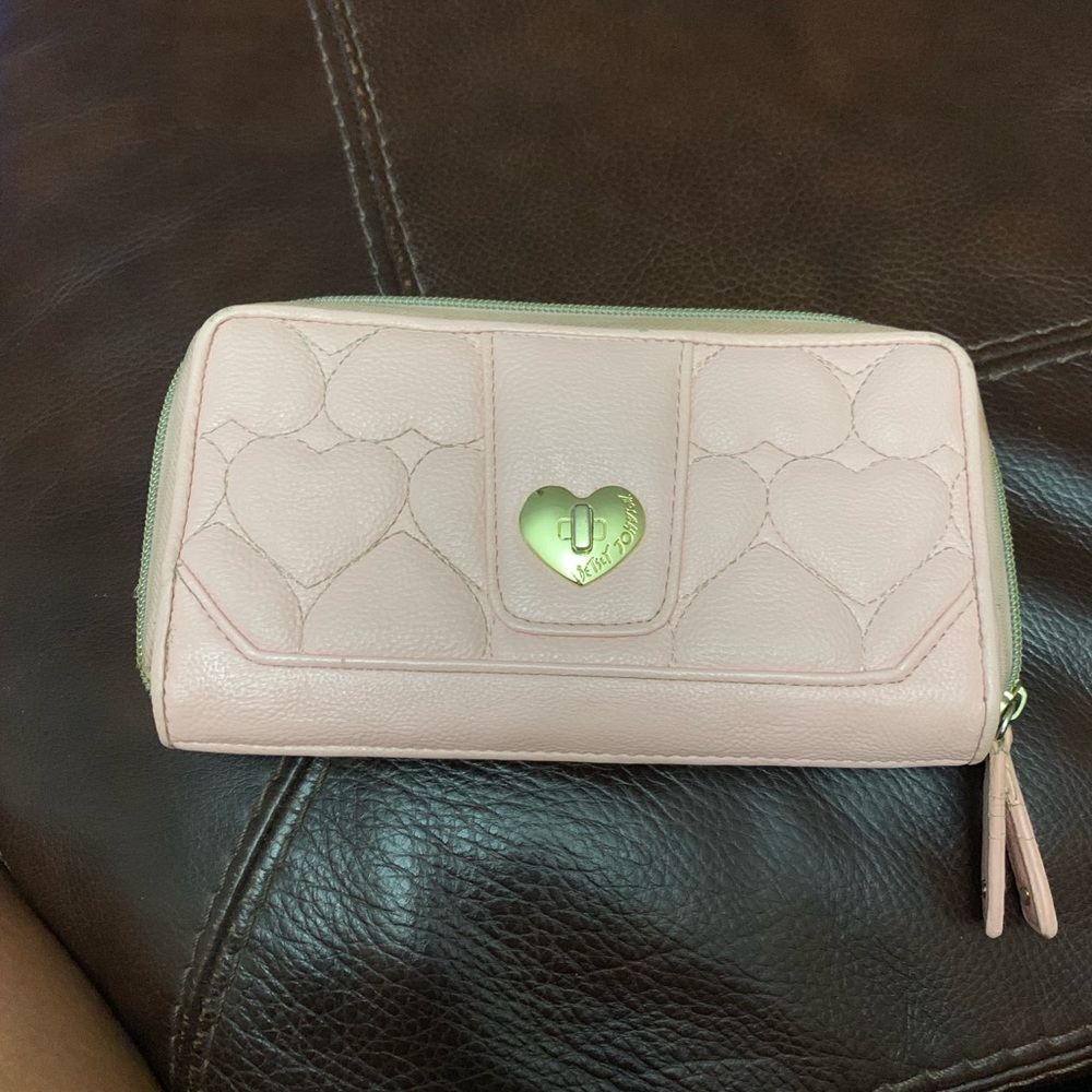 Betsy Johnson wallet